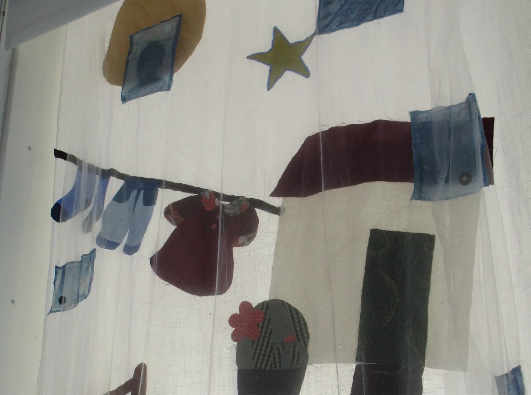 Whisper of Memories textile installation overview by Amie Xu.